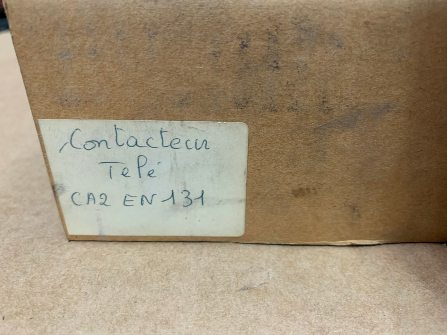 lot de 15 pc x  TELEMECANIQUE CA2-EN131 CONTROL RELAY 220/240V COIL 