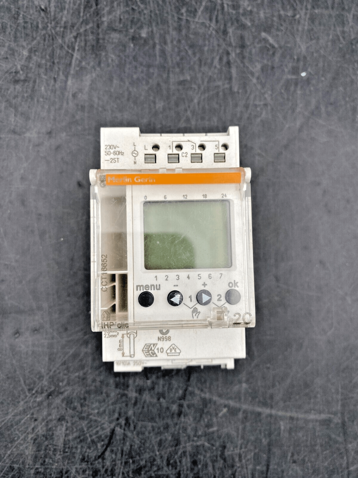 MERLIN GERIN CCT16652 PROGRAMMABLE TIME SWITCH - KLR Automation