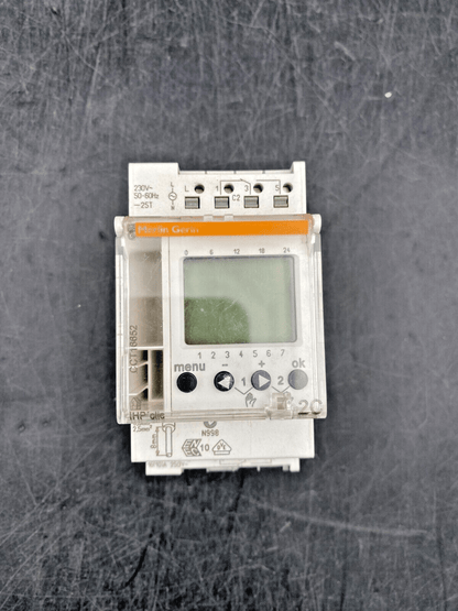 MERLIN GERIN CCT16652 PROGRAMMABLE TIME SWITCH - KLR Automation