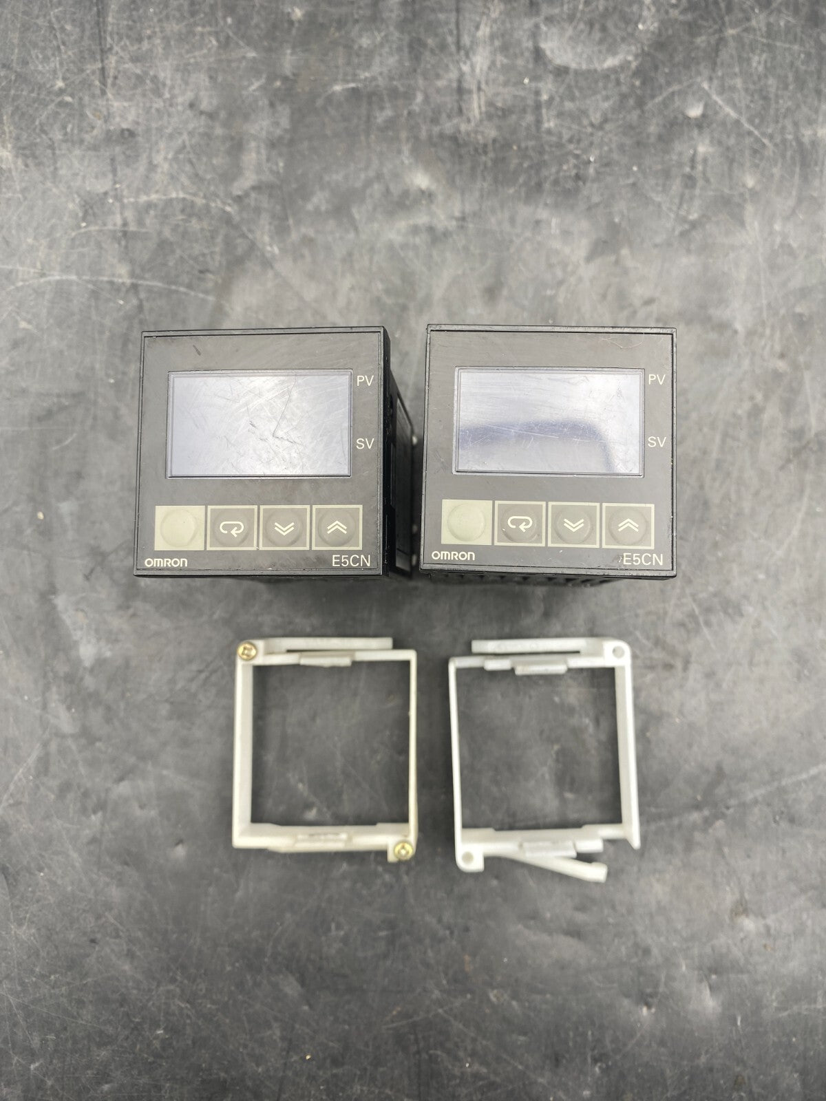 OMRON E5CN - Q2MTC - 500 TEMPERATURE CONTROLLER x1pc - KLR Automation