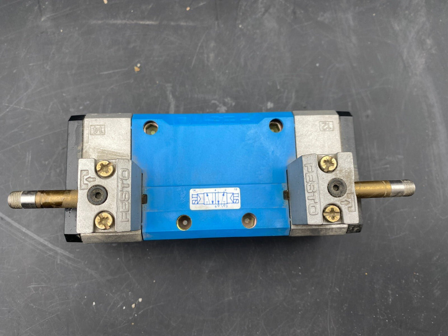 FESTO JMFH - 5/2 - D - 3 C 151871 JO02 2 - 10 BAR 29 - 145 PSI SOLEINOID VALVE SUBPLATE - KLR Automation
