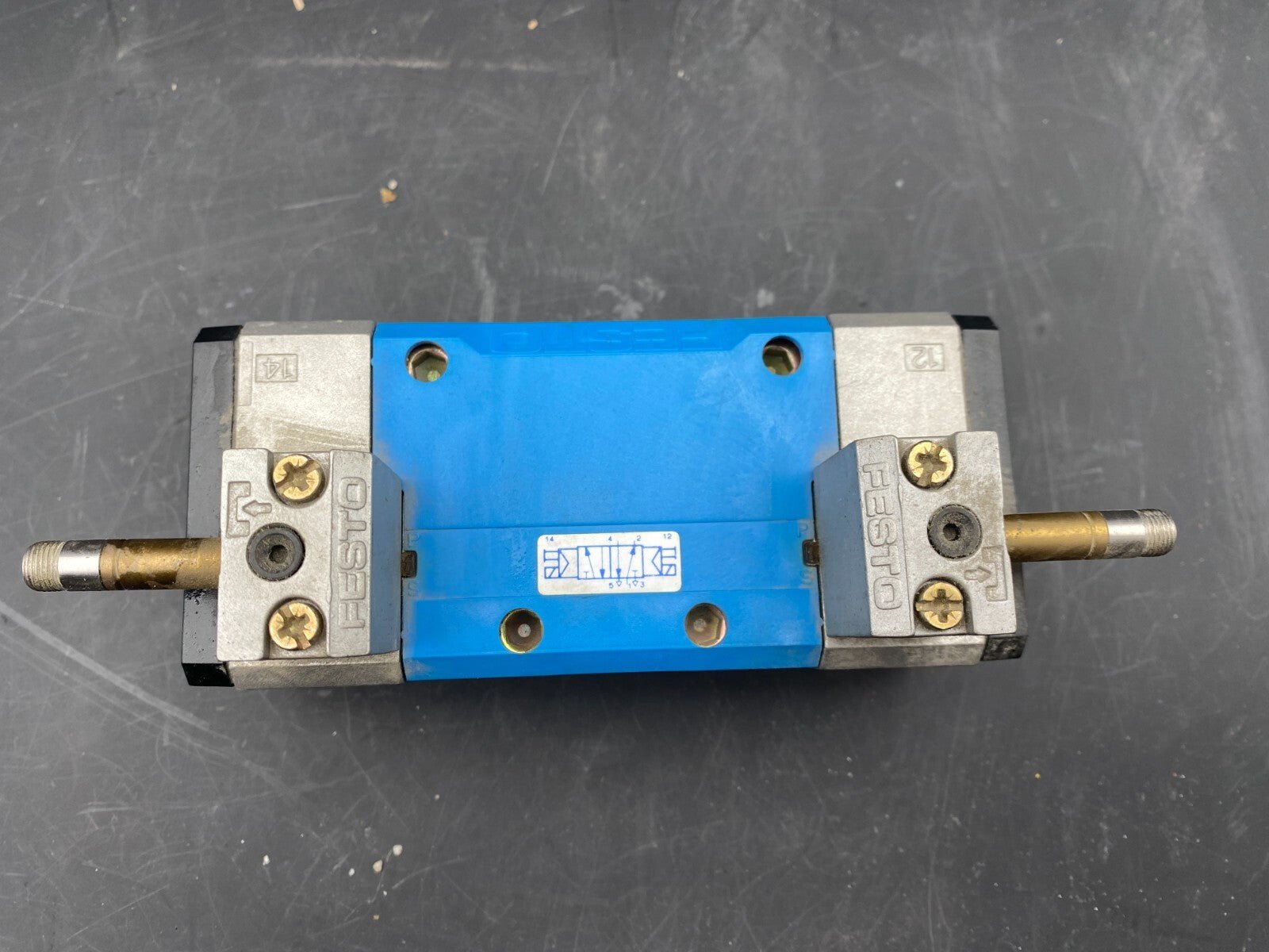 FESTO JMFH - 5/2 - D - 3 C 151871 JO02 2 - 10 BAR 29 - 145 PSI SOLEINOID VALVE SUBPLATE - KLR Automation