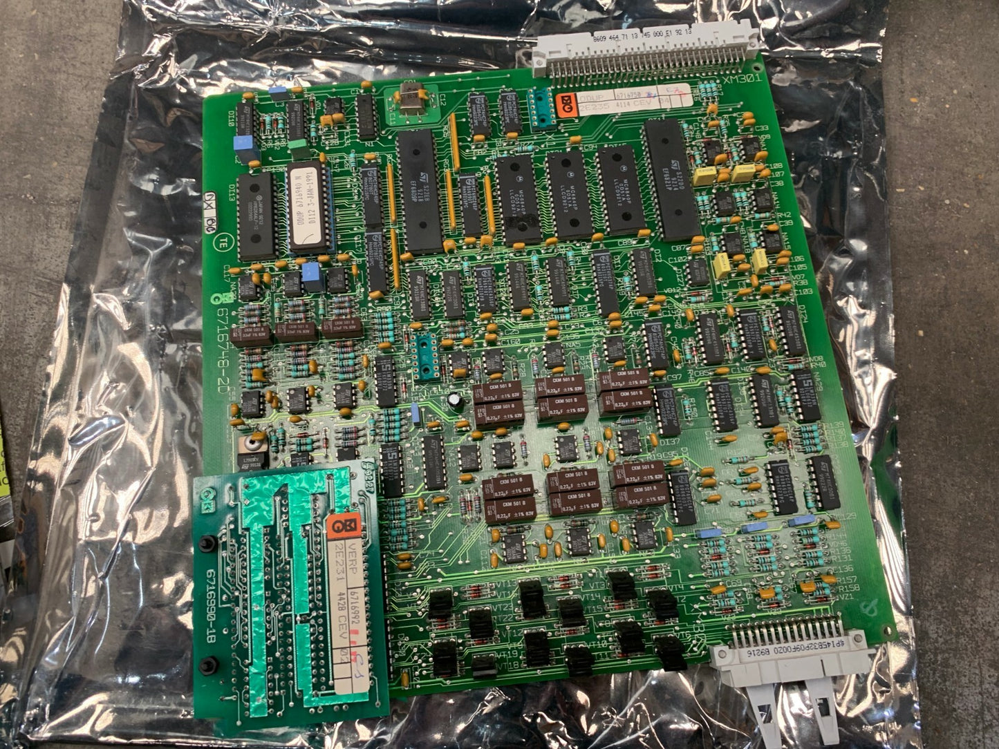 MERLIN GERIN EPS 2000 carte acquisition + carte regulateur