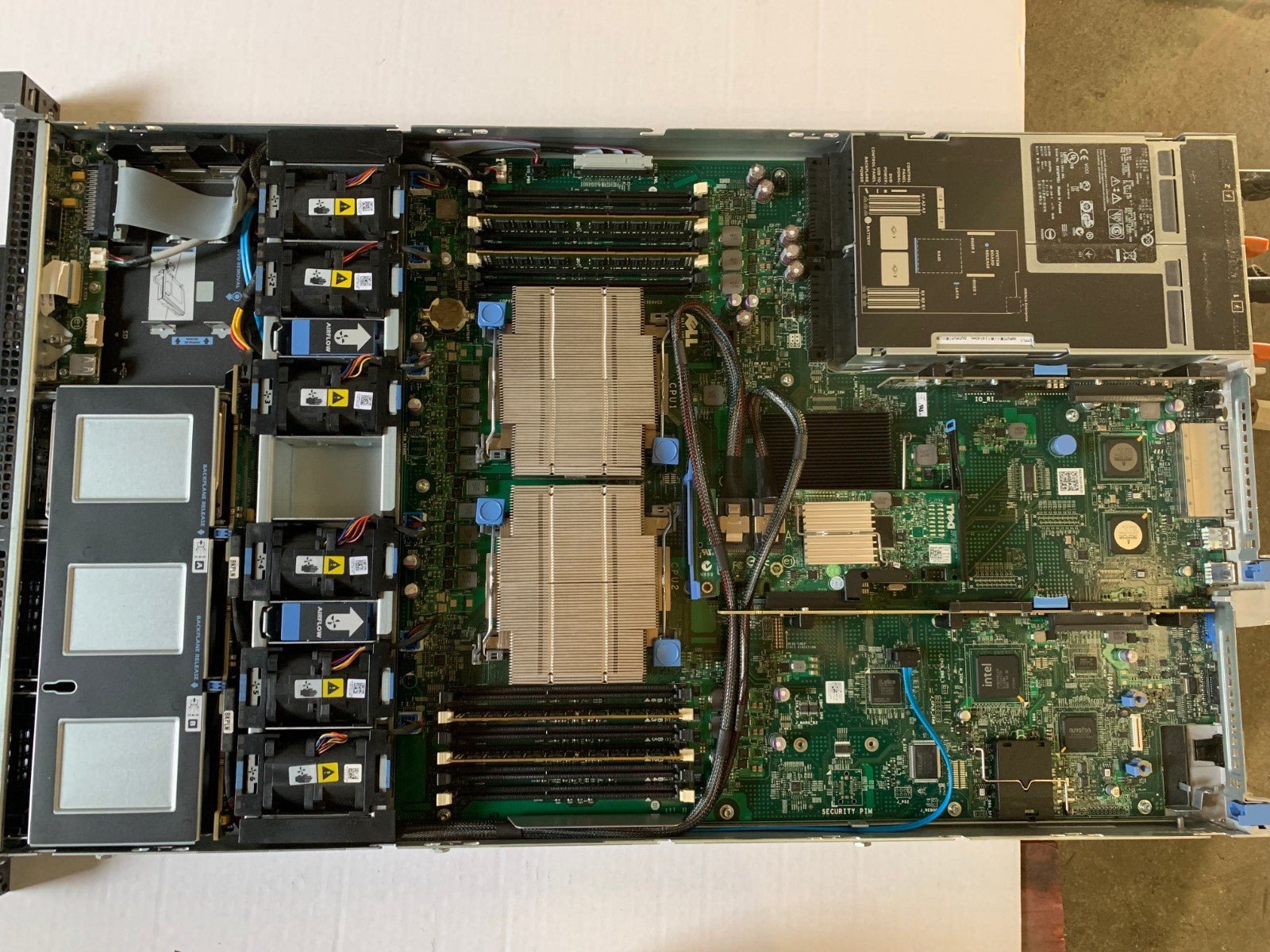 1 x DELL PowerEdge R610 Server System 16 Gb RAM, HDD 2 x 600GO 10K MBF2600RC - KLR Automation