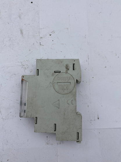 1pc x MERLIN GERIN IHP 1C 15854 230 - 240V 50 - 60Hz TIME SWITCH - KLR Automation