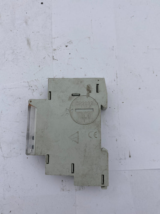 1pc x MERLIN GERIN IHP 1C 15854 230 - 240V 50 - 60Hz TIME SWITCH - KLR Automation