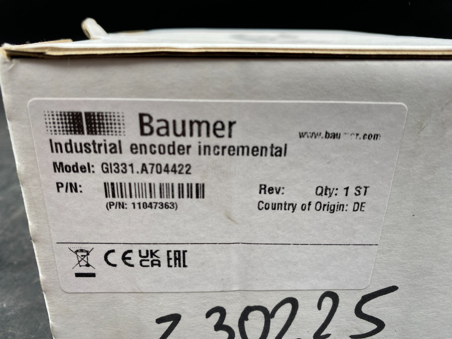 BAUMER GI331.A704422 INDUSTRIAL ENCODER INCREMENTAL x1pc - KLR Automation