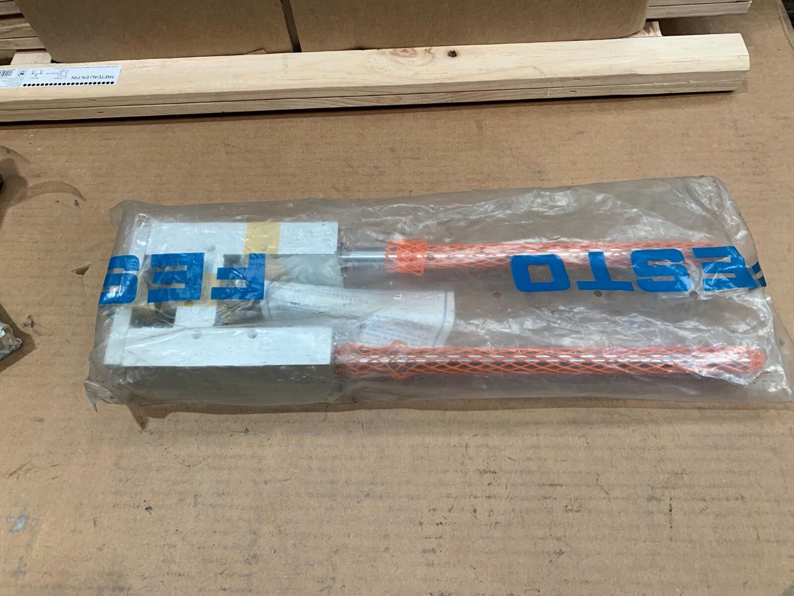 Old Stock New FESTO FEN - 40 - 250 - KF Guide Unit j619 serie - KLR Automation