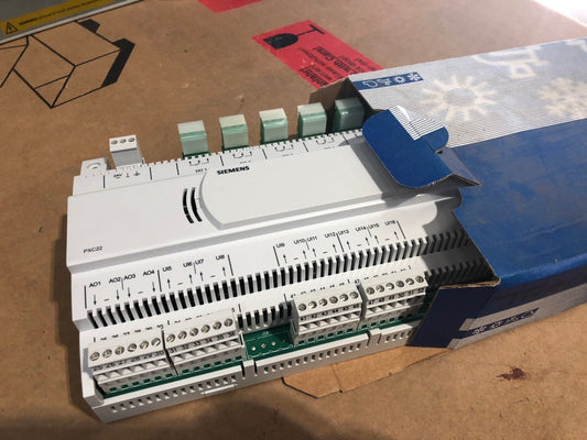 SIEMENS PXC22.D Automation station with 22 data points BACnet on LonTalk CK@ - KLR Automation