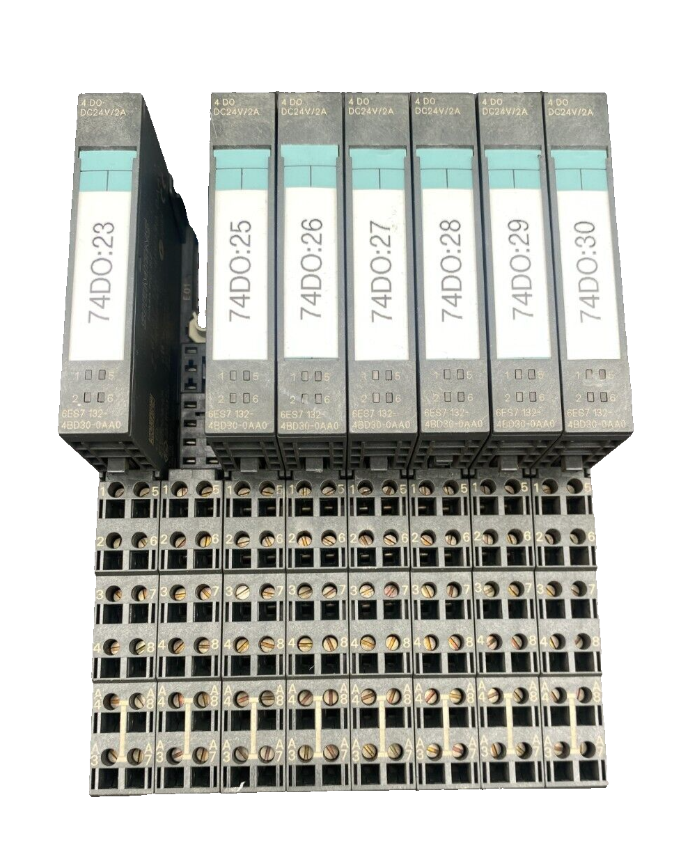 SIEMENS 6ES7132-4BD30-0AA0 SIMATIC S7 4DO DC24V 2A x7pc