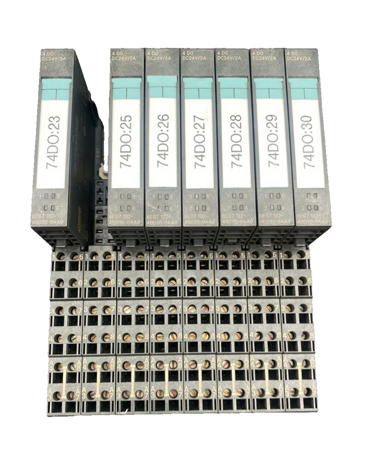 SIEMENS 6ES7132-4BD30-0AA0 SIMATIC S7 4DO DC24V 2A x7pc