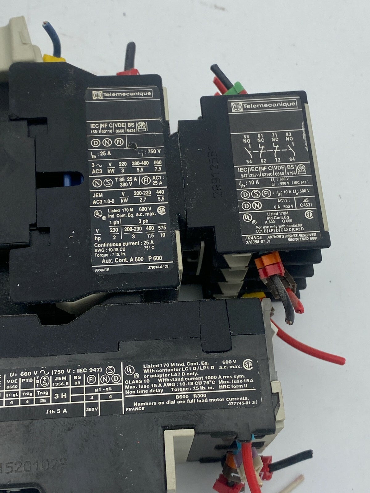 2pc x Telemecanique LA1DN22 +1 LR2D13
