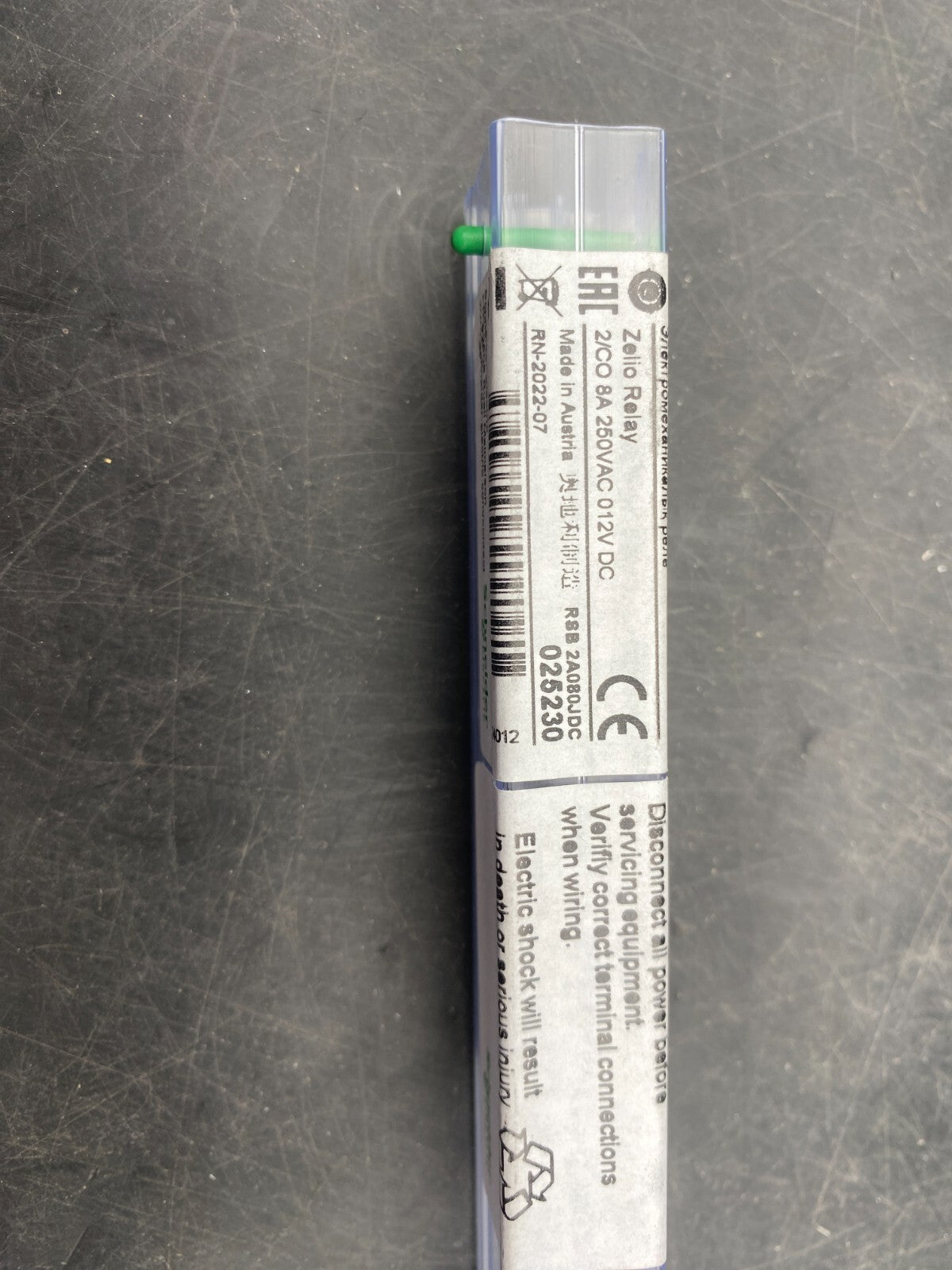 LOT OF 5 SCHNEIDER ELECTRIC RSB2A080JD PLUG IN RELAY - KLR Automation
