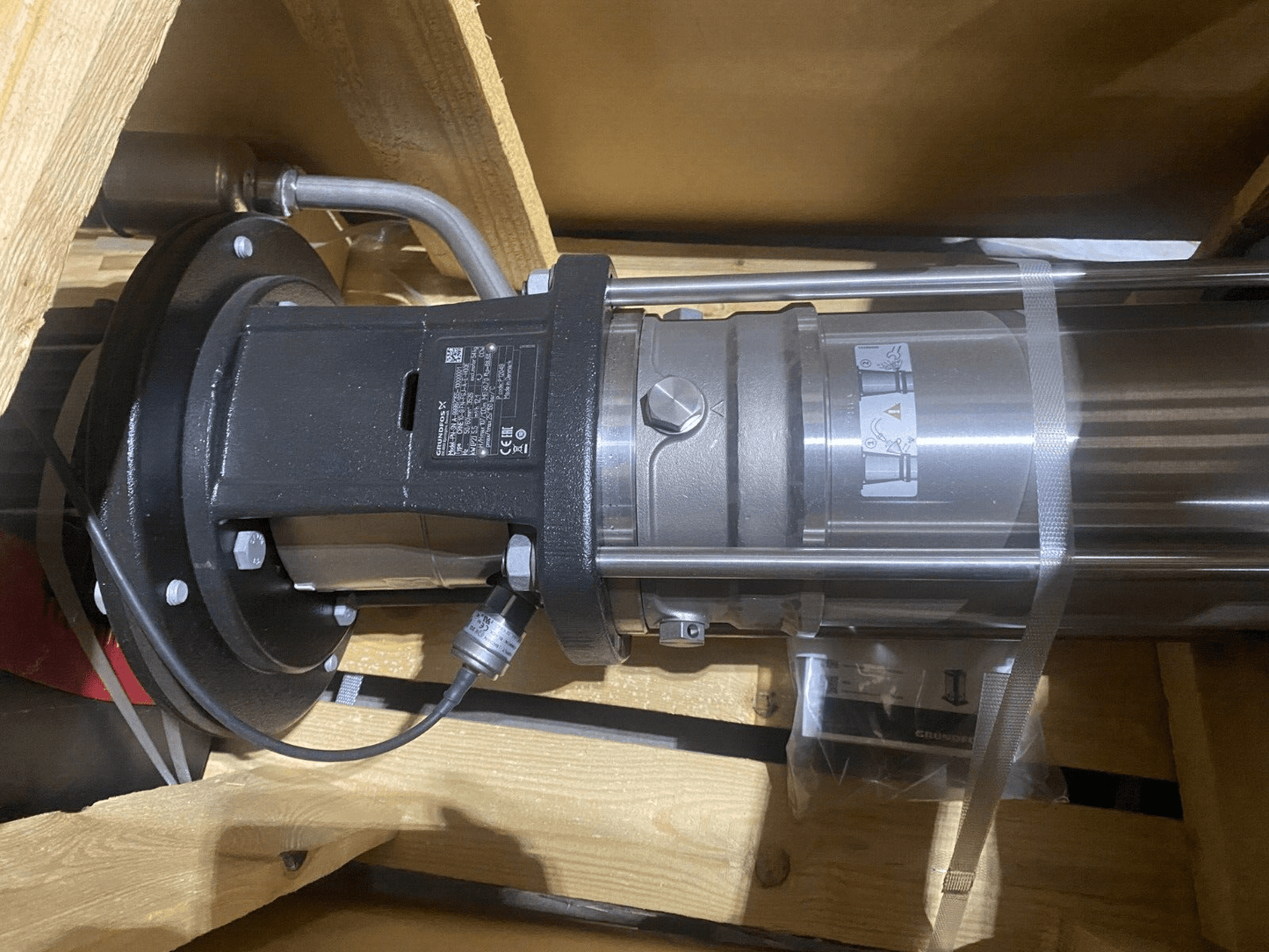 GRUNDFOS CRNE10 - 9 FN - FGJ - A - E - HQQE 5.5kW 3x380 - 500V MGE132SE2 - FF265 - JA - 550 - KLR Automation