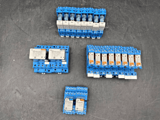 SET OF RELAY + SUPPORT 533490240040 + 465280240040 + 563490480040 + 9902902499 - KLR Automation