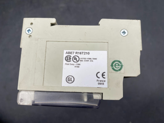 ABE7 R16T210 MODULE RELAY BASE OUTPUT