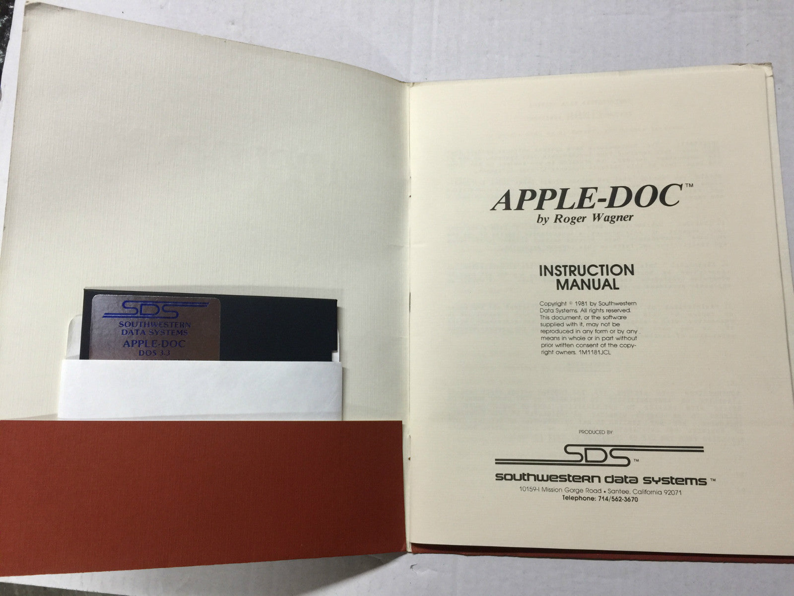 SDS Southwestern Data Systems - Apple-Doc  1979 By Roger Wagner Apple II vintage