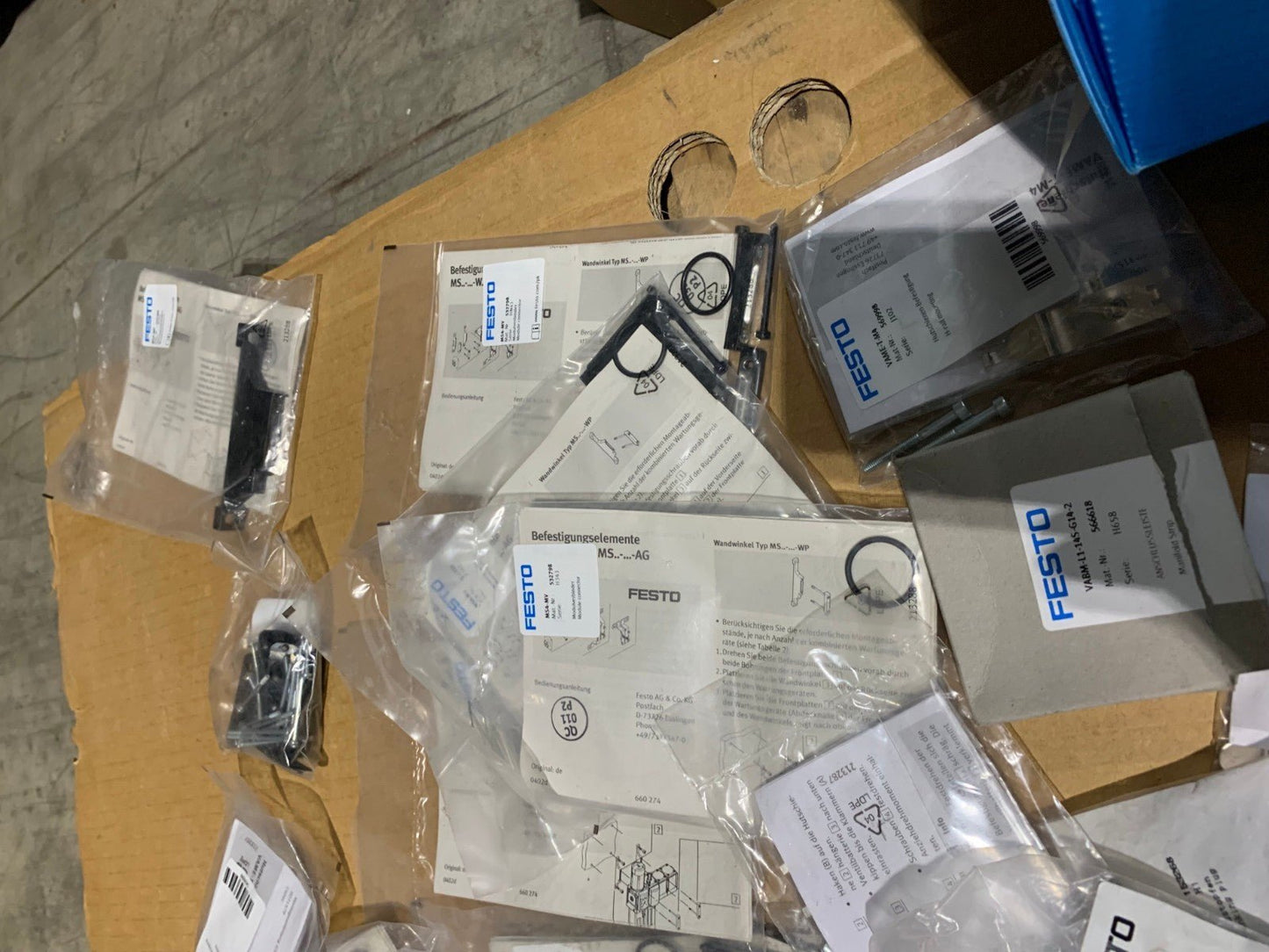 Gros lot Festo Module connector clevis rail Manifold Rod Mounting bracket - KLR Automation