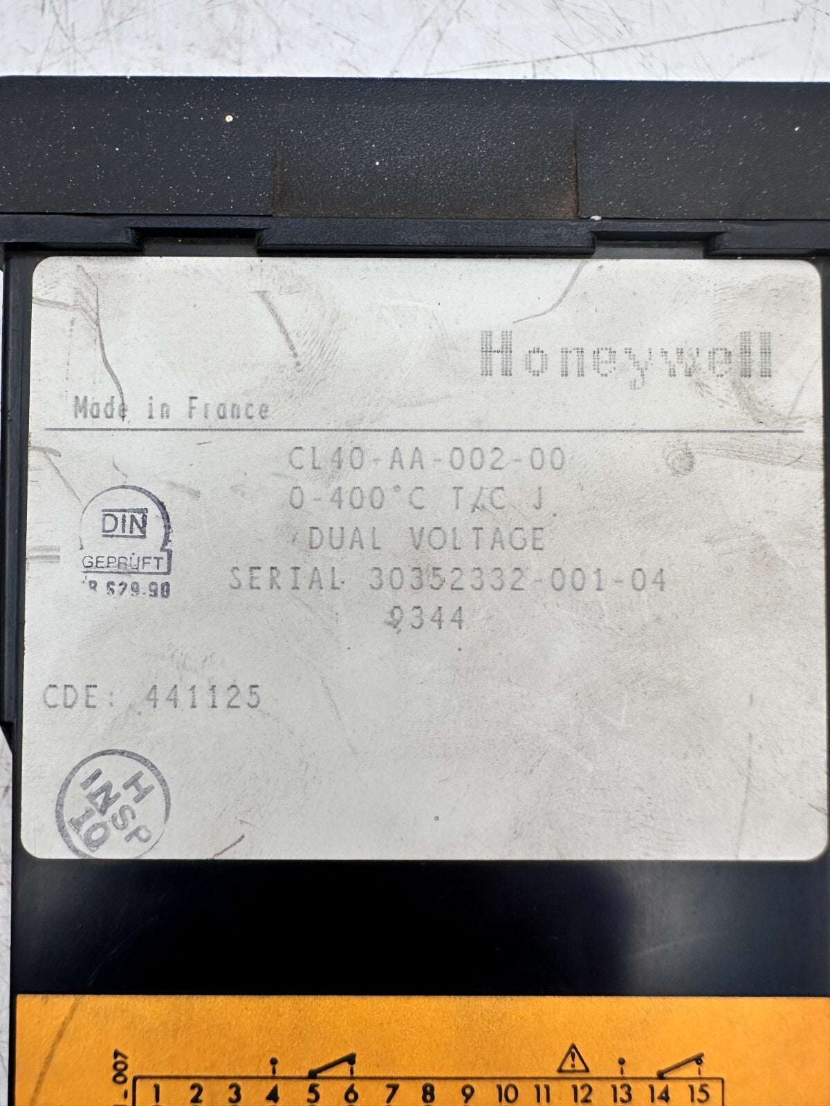 HONEYWELL CL40-AA-002-00 0-400° DUAL VOLTAGE