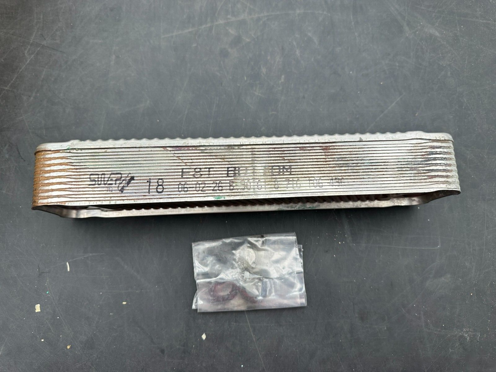 ELM LEBLANC/BOSCH 87161064360 ECHANGEUR A PLAQUES REMPLACE PAR 87161064360