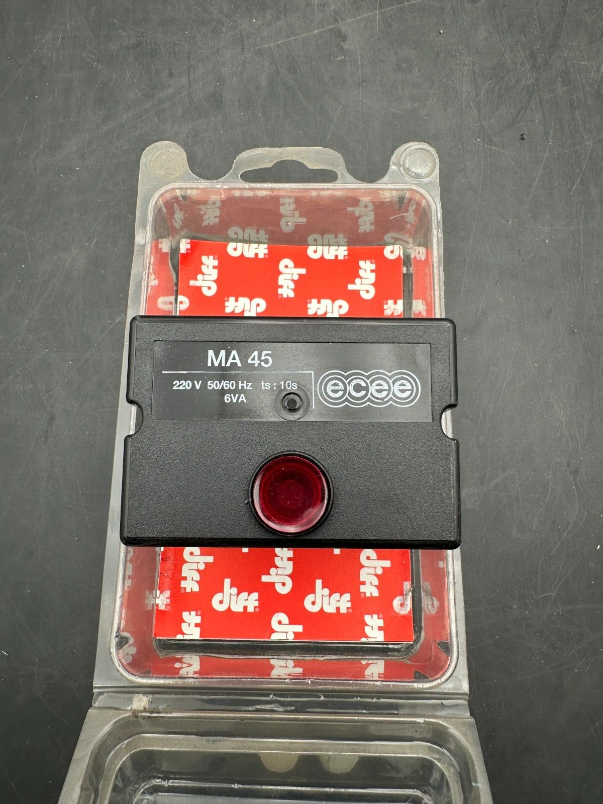 ECEE MA 45 220V 50/60 Hz TS 10s 6VA