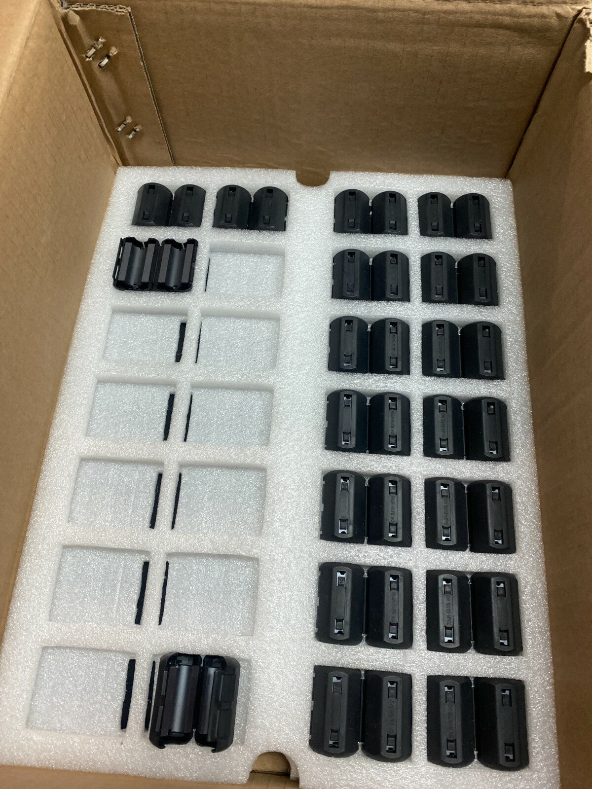 46pc x. 446167281 FERRITE CORE, SPLIT, 9.85MM, 190 OHM/100MHZ Fair Rite - KLR Automation