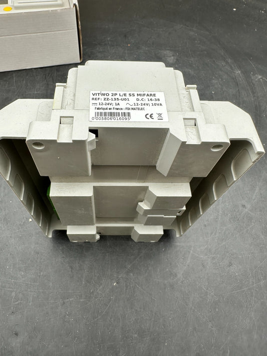 VITWO 2P L/EN SS MIFARE CENTRALE 2 portes URMET FV 1056 CV2