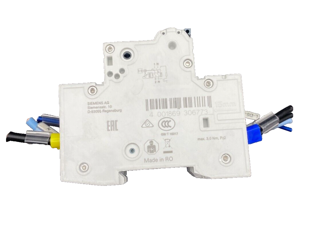 SIEMENS 5SU1356-7KK06 C6 30mA CIRCUIT BREAKER x2pc