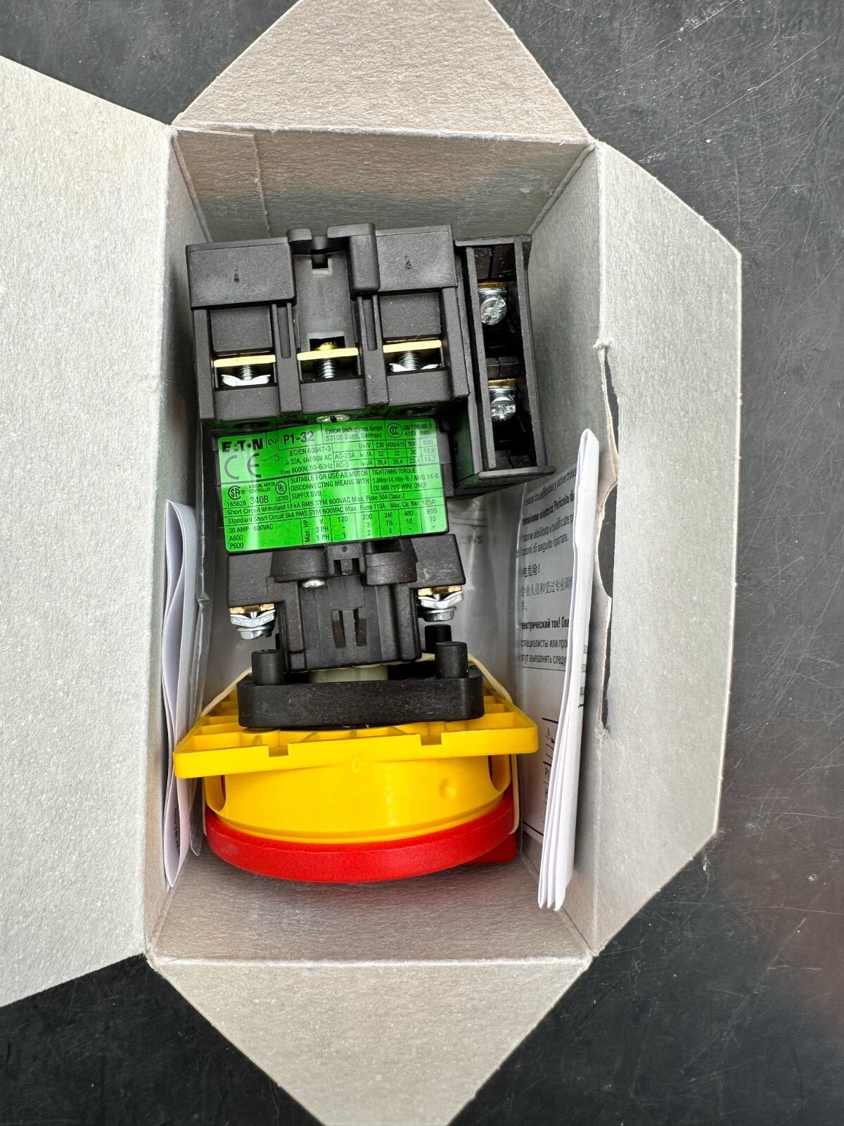 1pc x EATON P1 - 32/V/SVB/HI11 MAIN SWITCH - KLR Automation