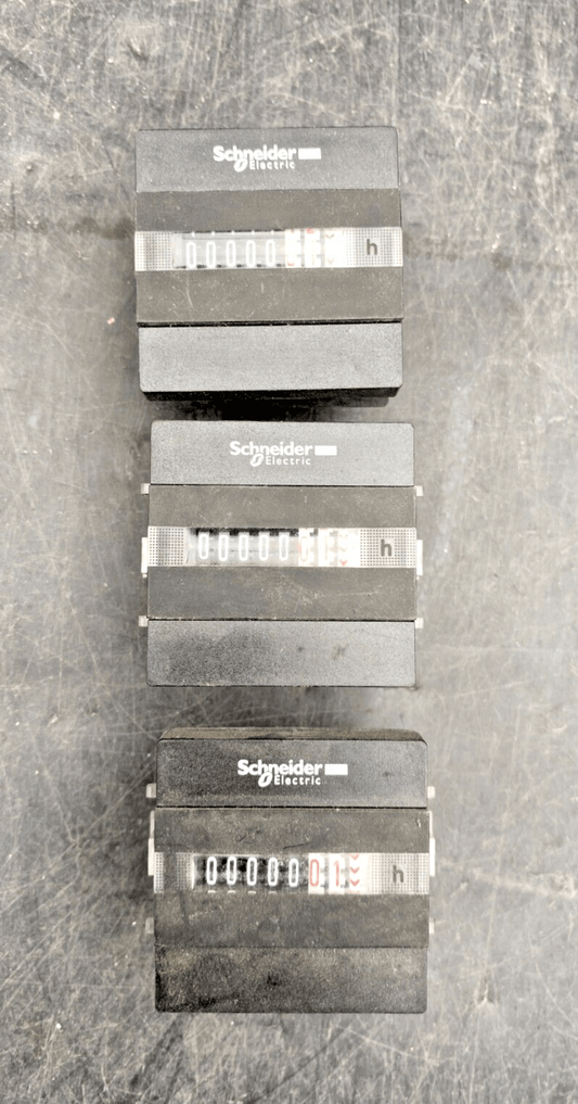 LOT DE 3 SCHNEIDER ELECTRIC TELEMECANIQUE XBKH70000004M COMPTEUR HORAIRE - KLR Automation