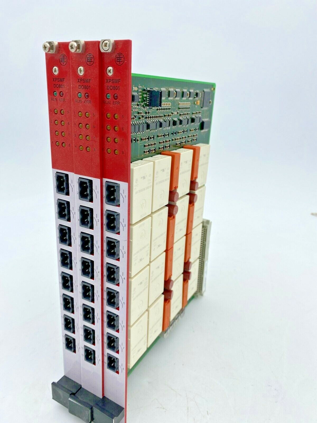 1pc Schneider Electric XPSMF Preventa XPS   XPS-MF  XPSMFDO801 relay output card