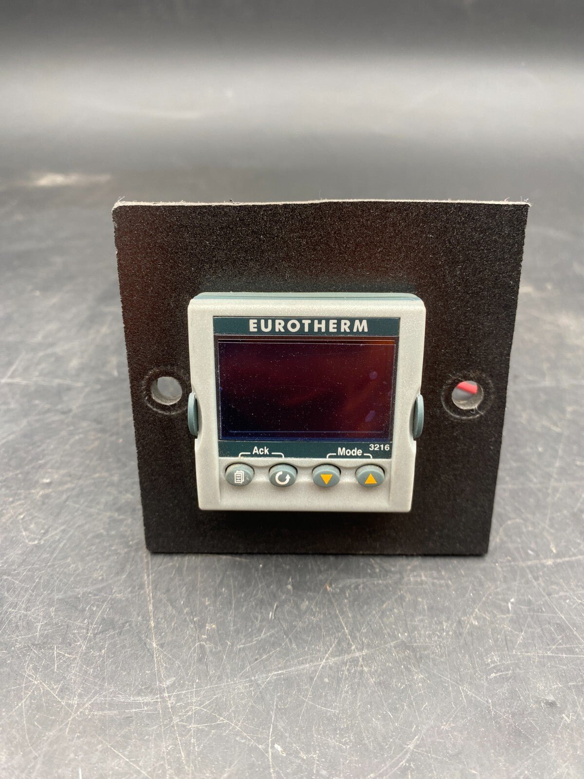 EUROTHERM 3216 3216I/AL/VH/RRXX/X/2XL/S/FRA/FRA TEMPERATURE CONTROLLER