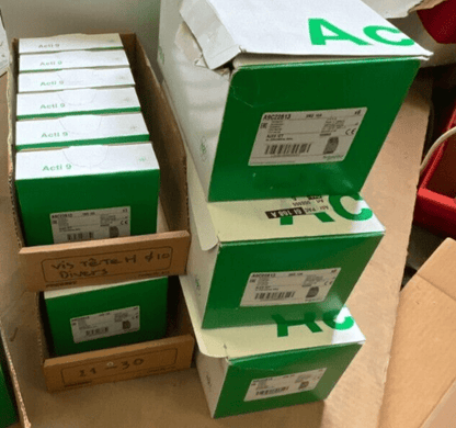 LOT OF 6 NEW SCHNEIDER ELECTRIC A9C22813 3NO 16A ACTI9 ICT CONTACTOR - KLR Automation