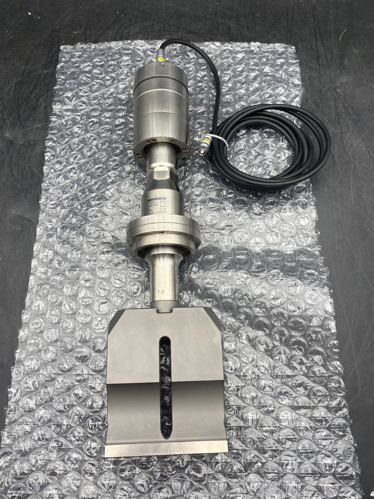 HERRMANN SONOTRODE 4 010 475 1:1.7 + 180813 ULTRASONIC CONV. + 213 981 1:2 - KLR Automation