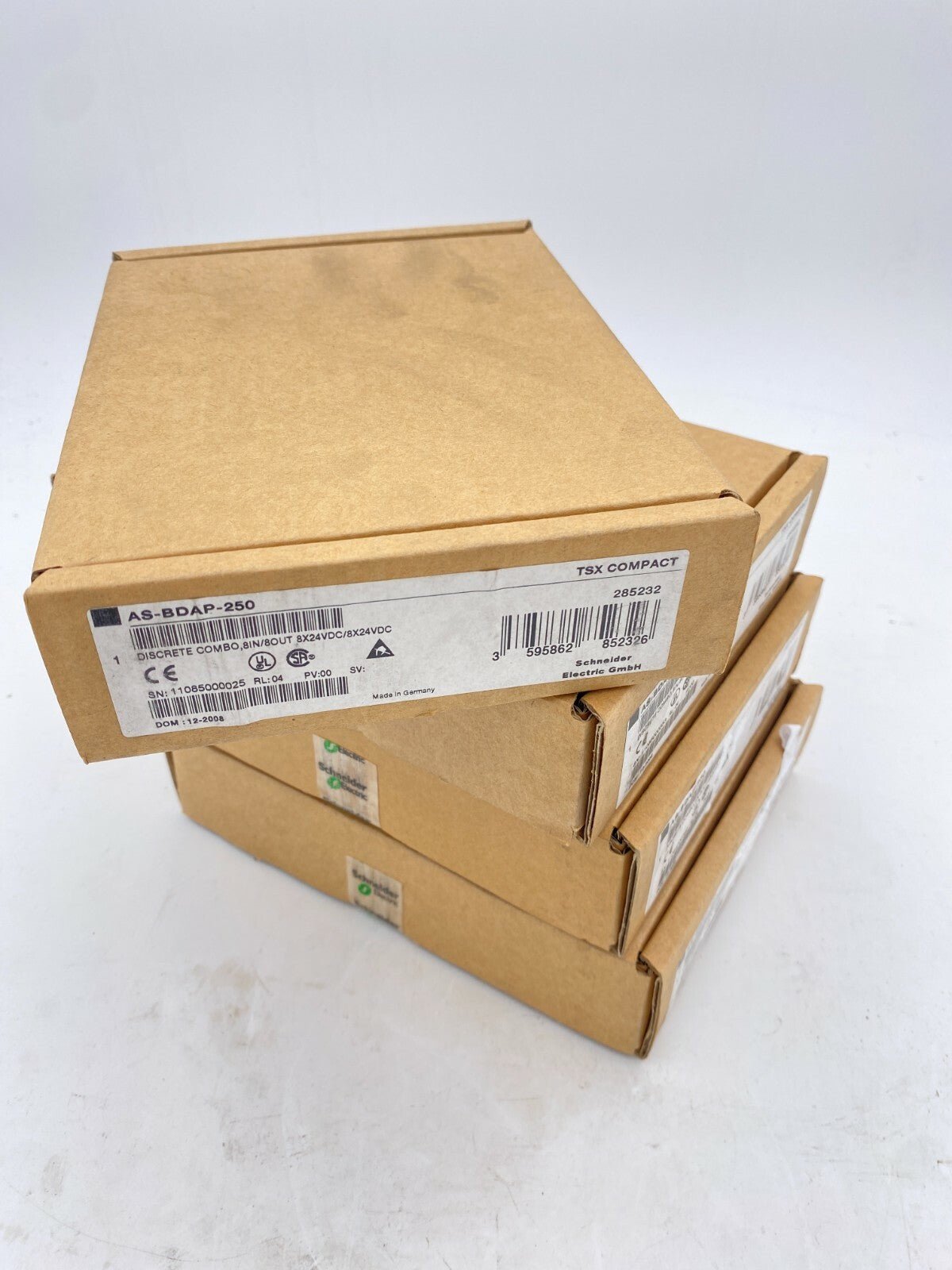 1PCS NEW Schneider Electric AS - BDAP - 250 TSX COMPACT Discrete Combo, 8IN/8OUT - KLR Automation