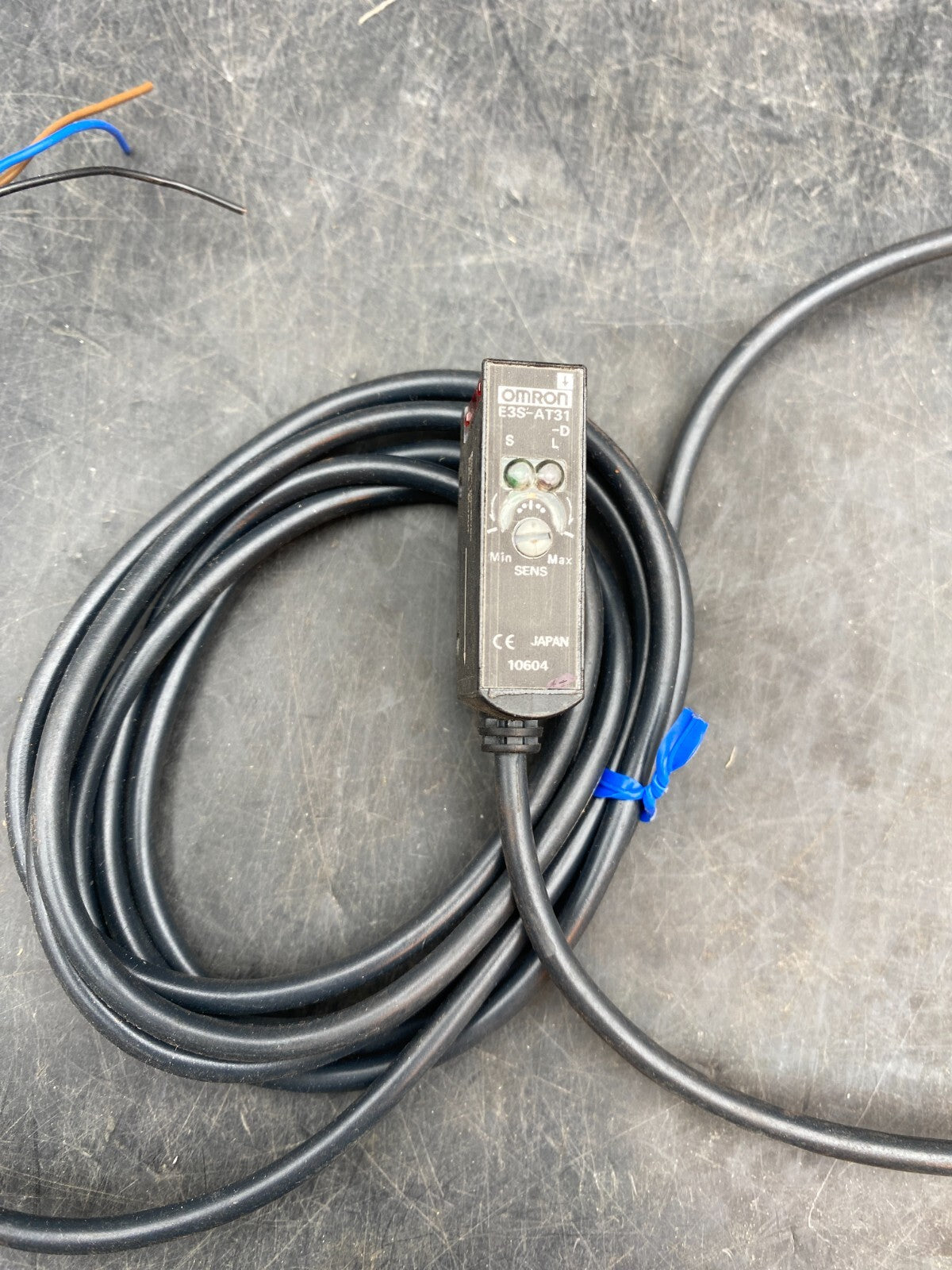 OMRON E3S-AT31-L + E3S-AT31-D CAPTEUR PHOTOELECTRIC