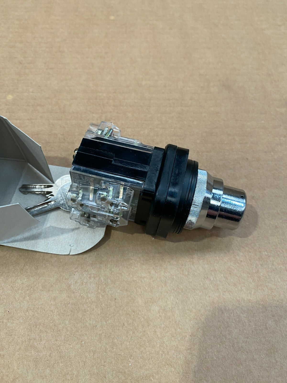 Bouton tournant cle 455 XB2 MG72 - SCHNEIDER ELECTRIC - KLR Automation