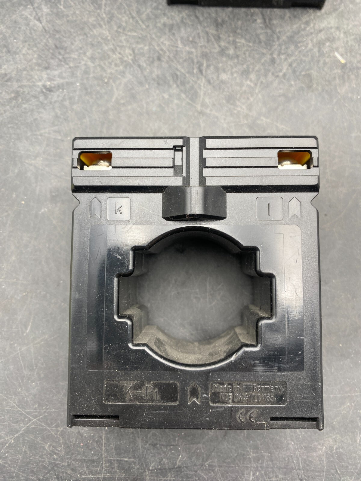 LOT DE 2 SOCOMEC TCB 44-50 100 5A 1.5/3VA 0.72/3kV 50-60Hz