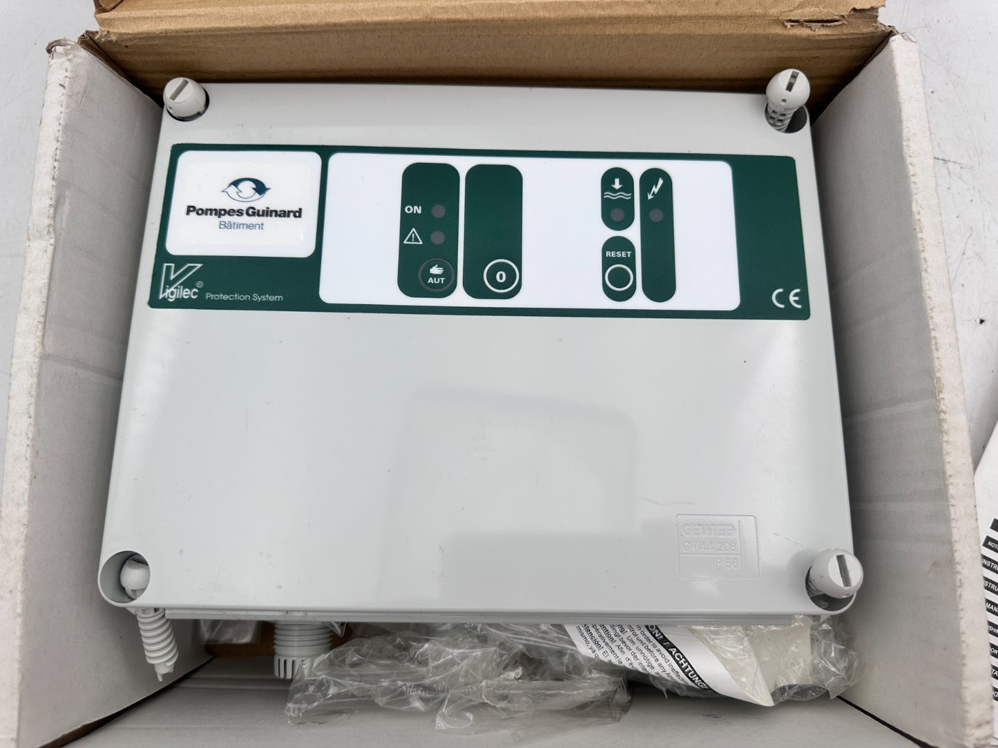 POMPES GUINARD AE01210 VIGILEC COFFRET COMPACT 13.30 1 POMPE 12A 230/400V