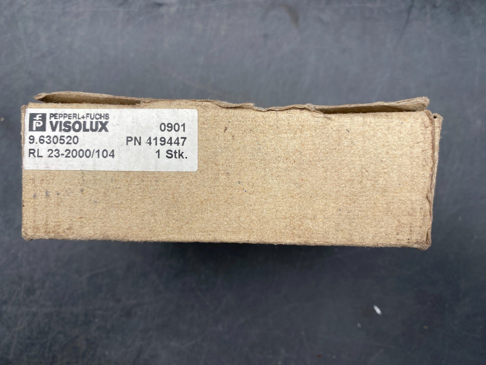 1pc x VISOLUX PEPPERL FUCHS 9.630520 PN419447 RL23 - 2000/104 10 - 30VDC - KLR Automation