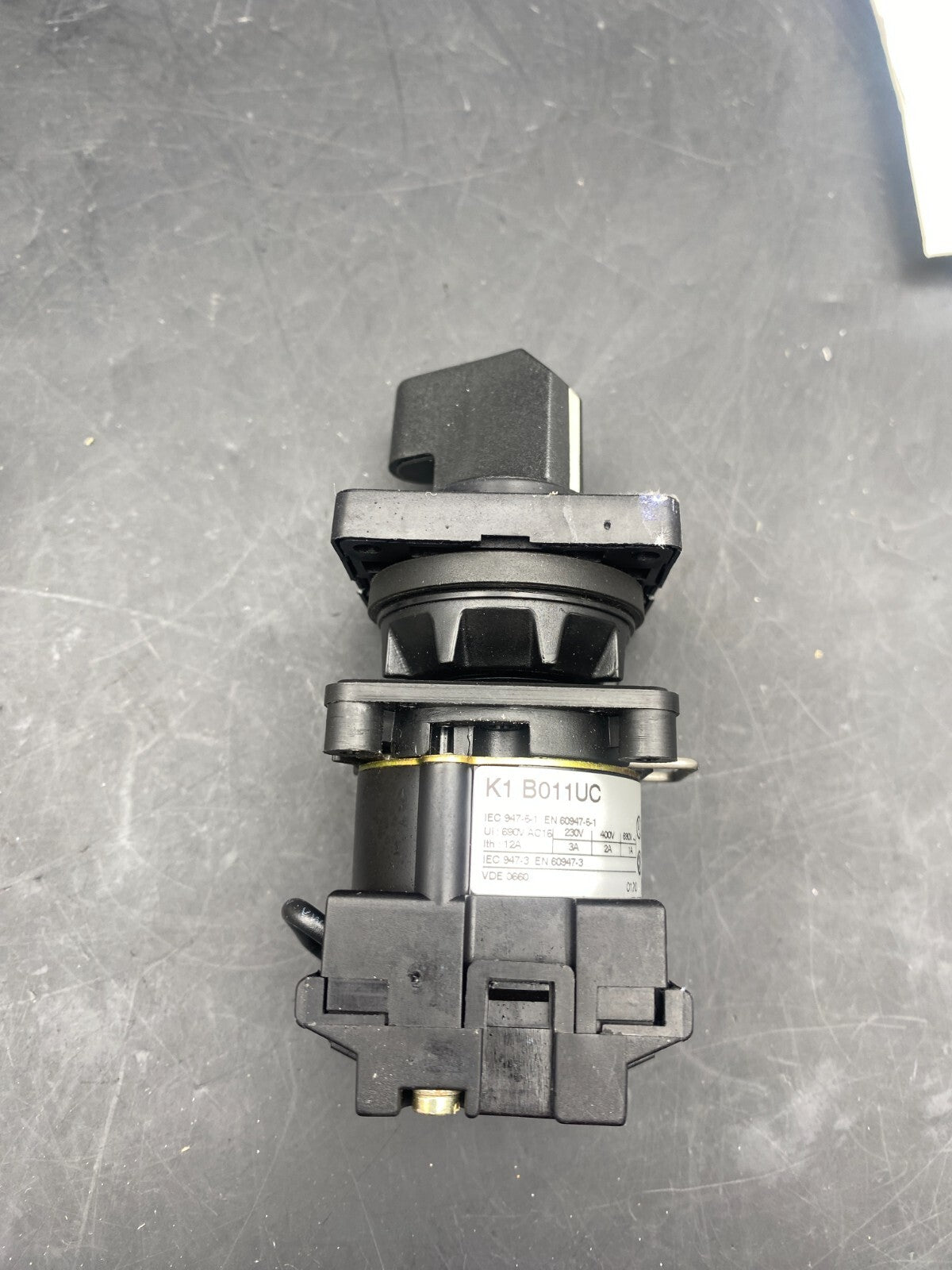 TELEMECANIQUE K1B011UC CAM SWITCHES 051352 - KLR Automation