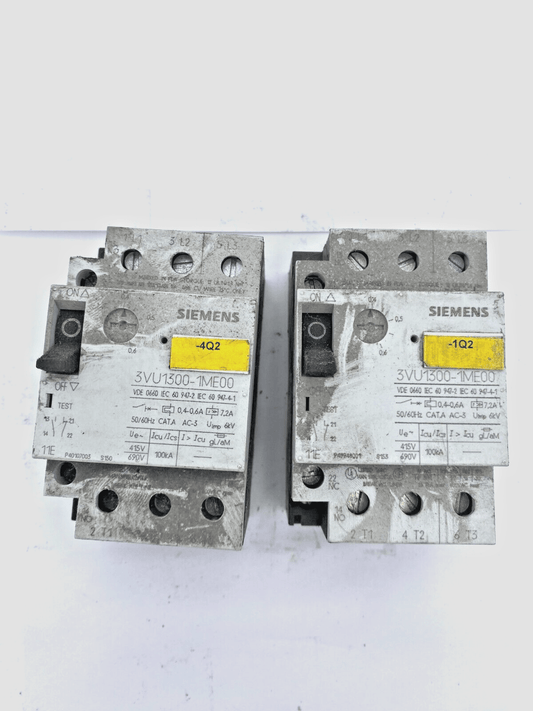 LOT OF 3 SIEMENS 3VU1300 - 1ME00 CIRCUIT BREAKER 39.90 - KLR Automation