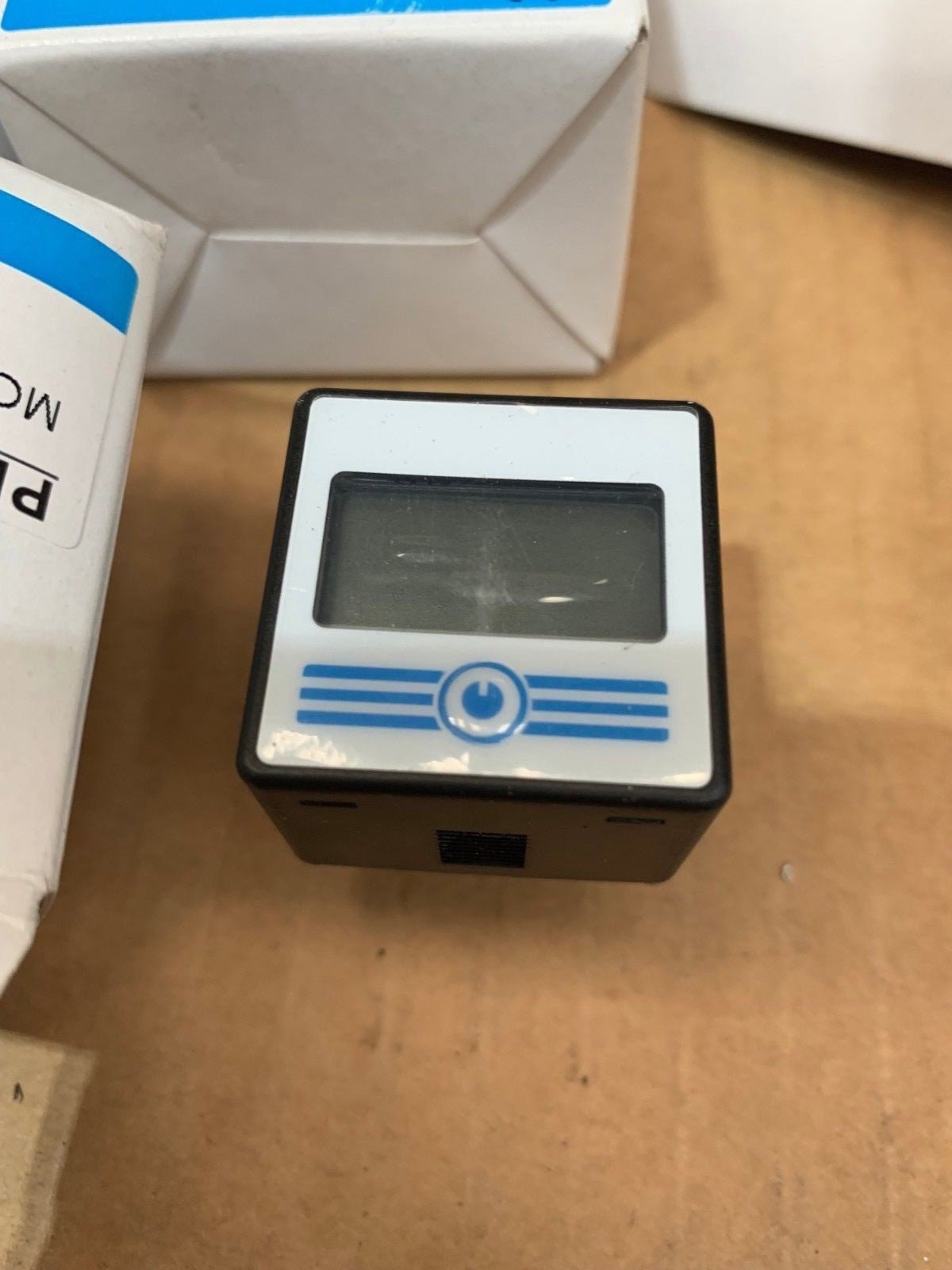 1 x P60V F3 Vacuum Display Series P60 - LCD Display NOVACOM pressure sensor - KLR Automation