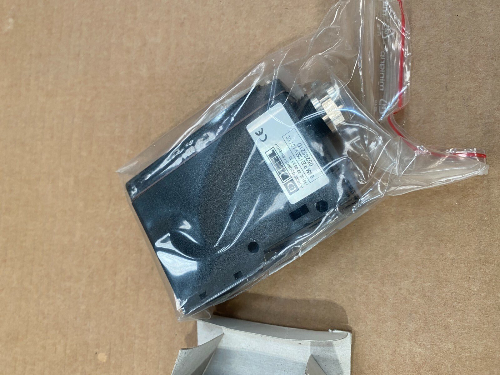 Detecteur capteur optique DINEL AFP 954 R 20 0523521D - KLR Automation