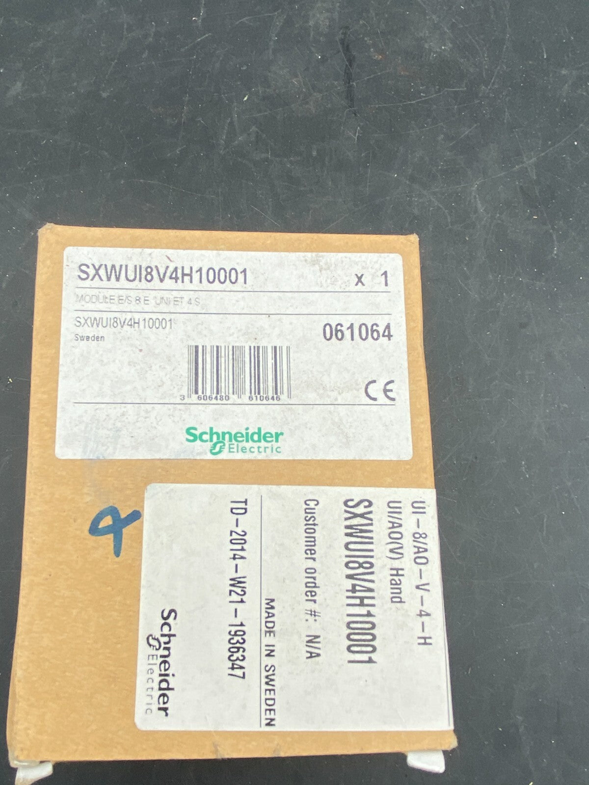 SCHNEIDER ELECTRIC SXWUI8V4H10001 IN/OUT MODULE 8E UI-8/A0-V-4-H