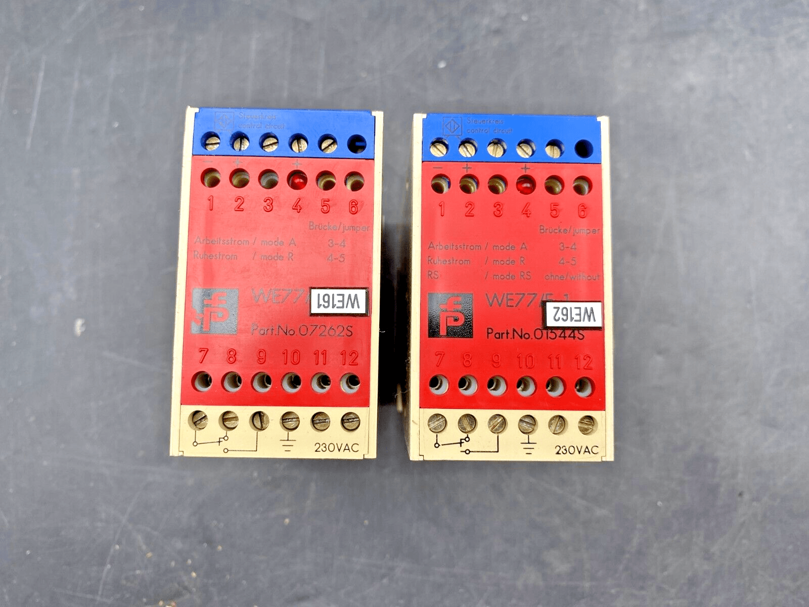 LOT OF 2 PEPPER FUCHS WE77/EX1 SWITCH AMPLIFIER - KLR Automation