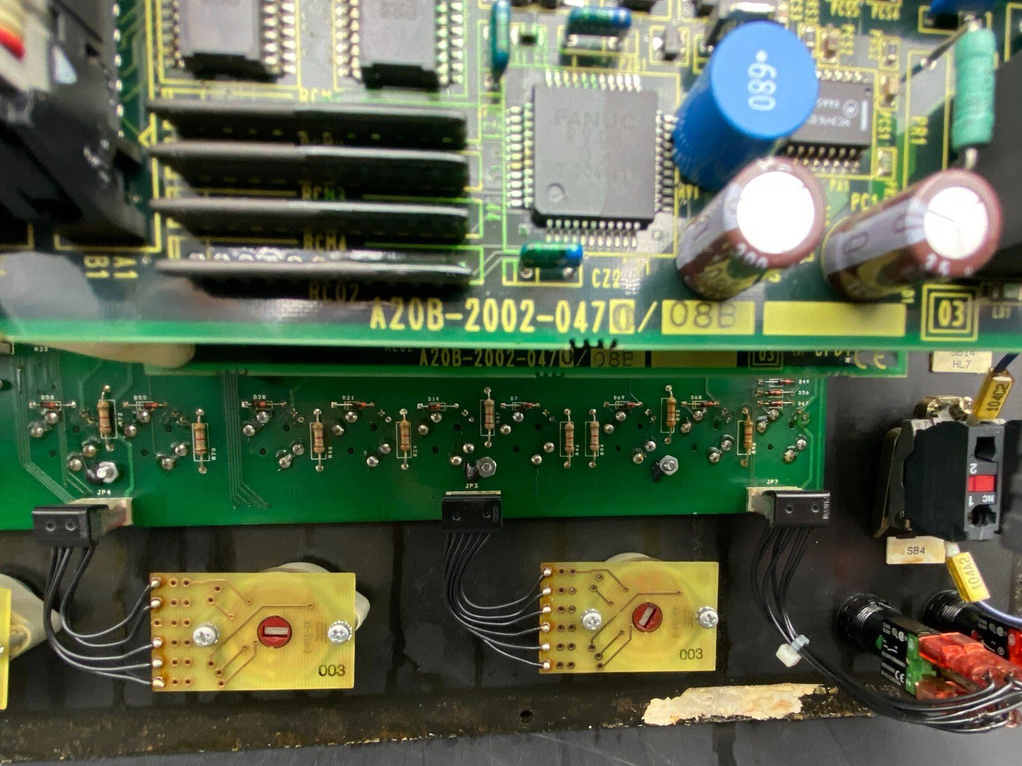 FANUC Control panel A860 - 0202 - T001 Board +. 2 x A20B - 2002 - 0470/08B - KLR Automation