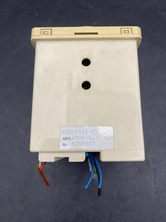 FUJI ELECTRIC PZCFCY81-0Y MFD 1996-D2 TEMPERATURE CONTROLLER