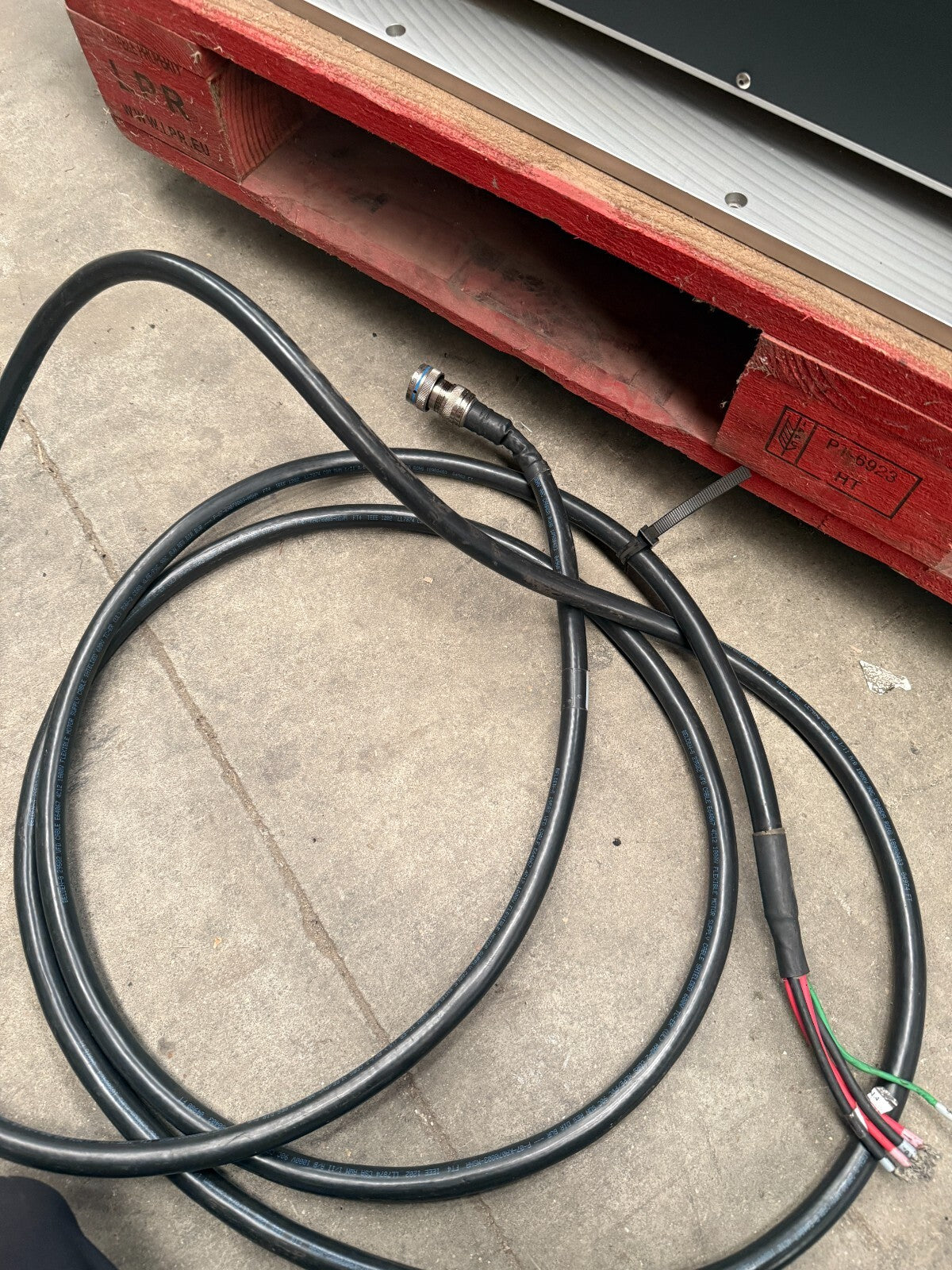 Synrad Firestar FSF201SC  +  FH Flyer  Marking Head        Laser F201