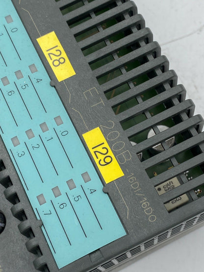 2 x SIEMENS SIMATIC ET 200B 24DI / 8DO 133 - 0BN01 - 0XB0 + 193 - 0CB10 - 0XA0 - KLR Automation